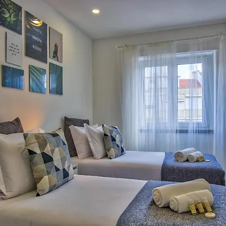 Pear Tree Sabrosa Apartment