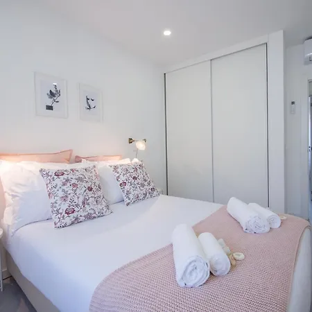 Apartment Pear Tree Sabrosa Lisbon